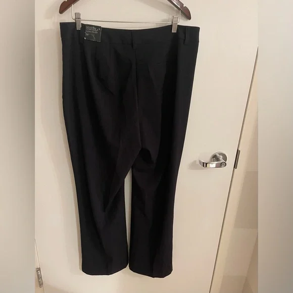 NWT Lane Bryant Classic Houston Trouser Pant. Navy blue. Size 16. - Picture 4 of 6